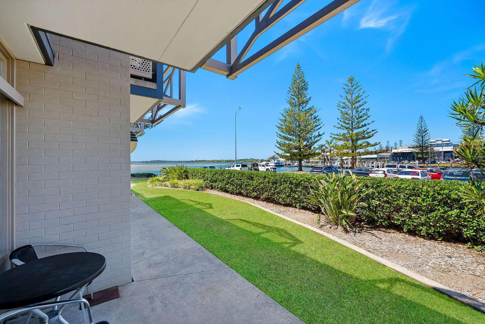 Resort Comfort Waters Edge Port Macquarie