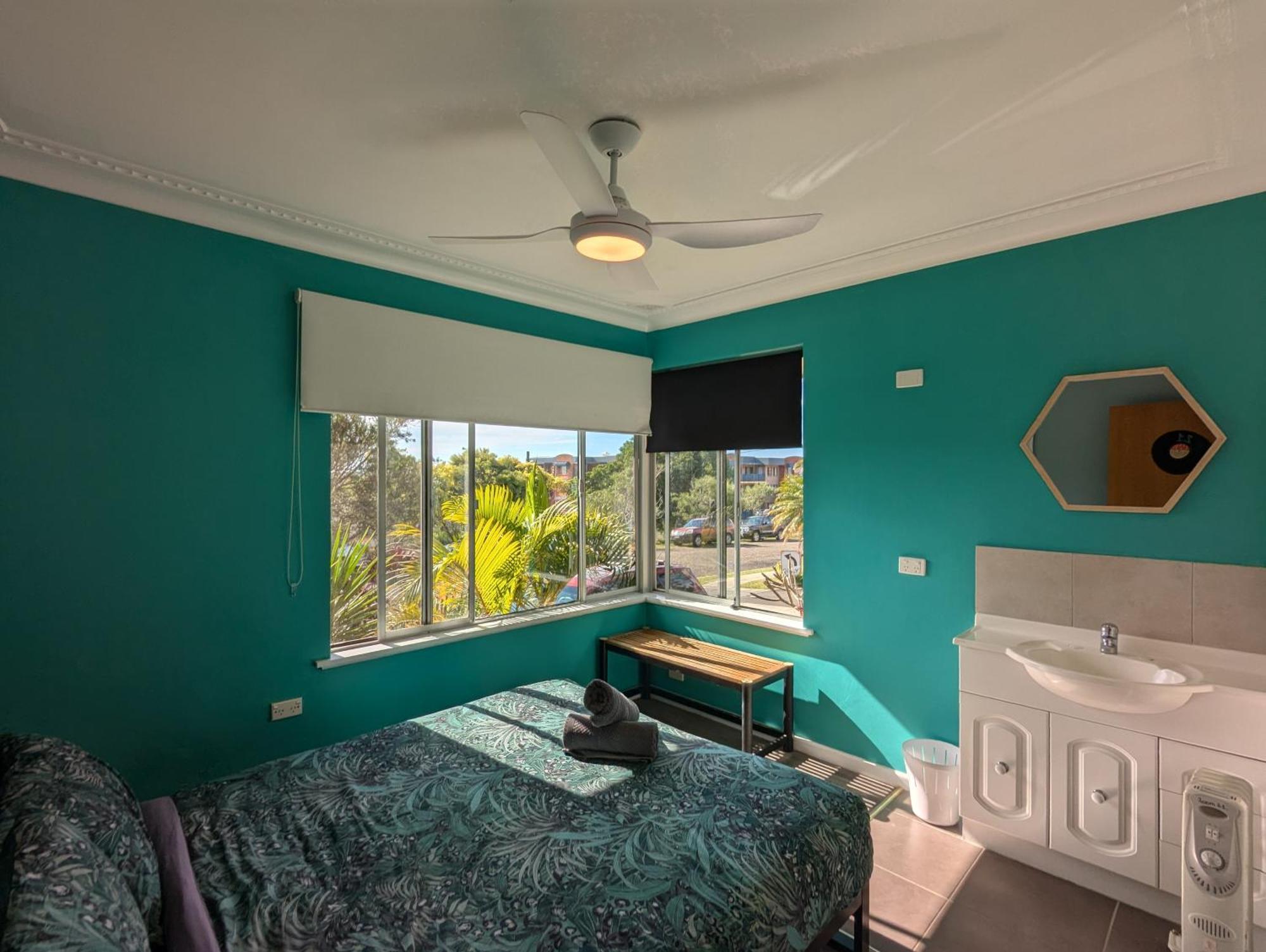 Ozzie Pozzie Backpackers - Yha Hostel Port Macquarie