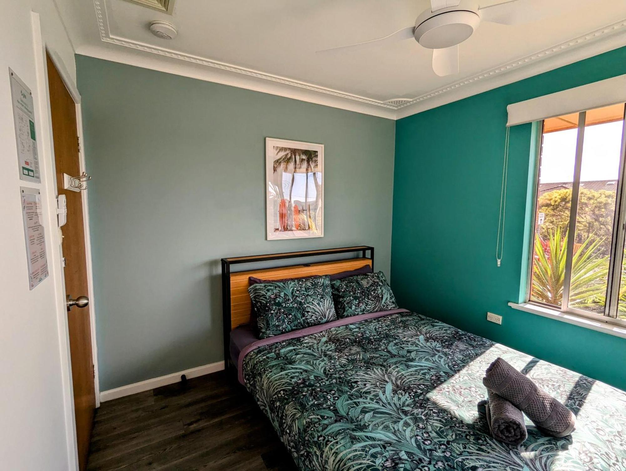 Ozzie Pozzie Backpackers - Yha