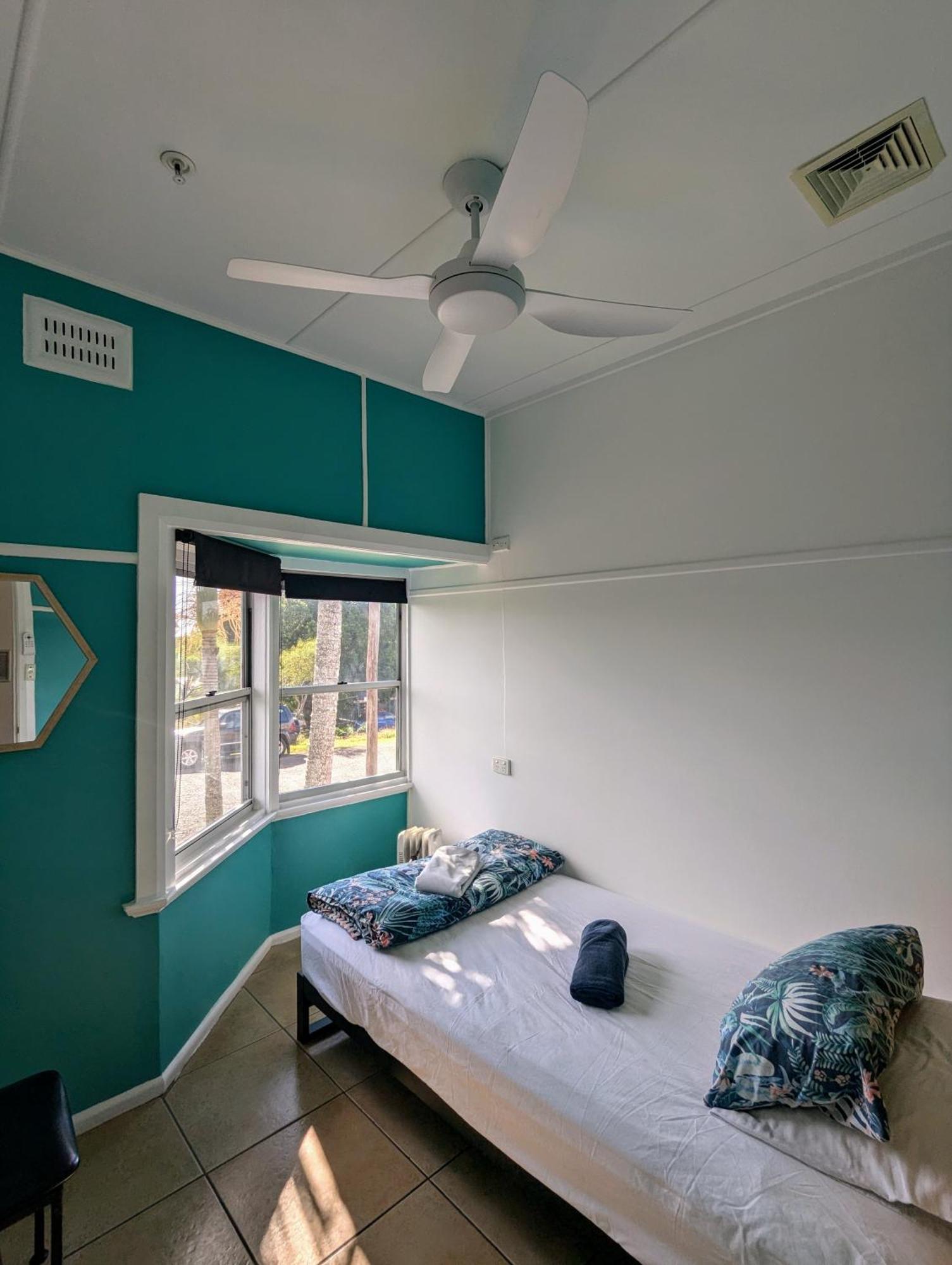 Ozzie Pozzie Backpackers - Yha Hostel *