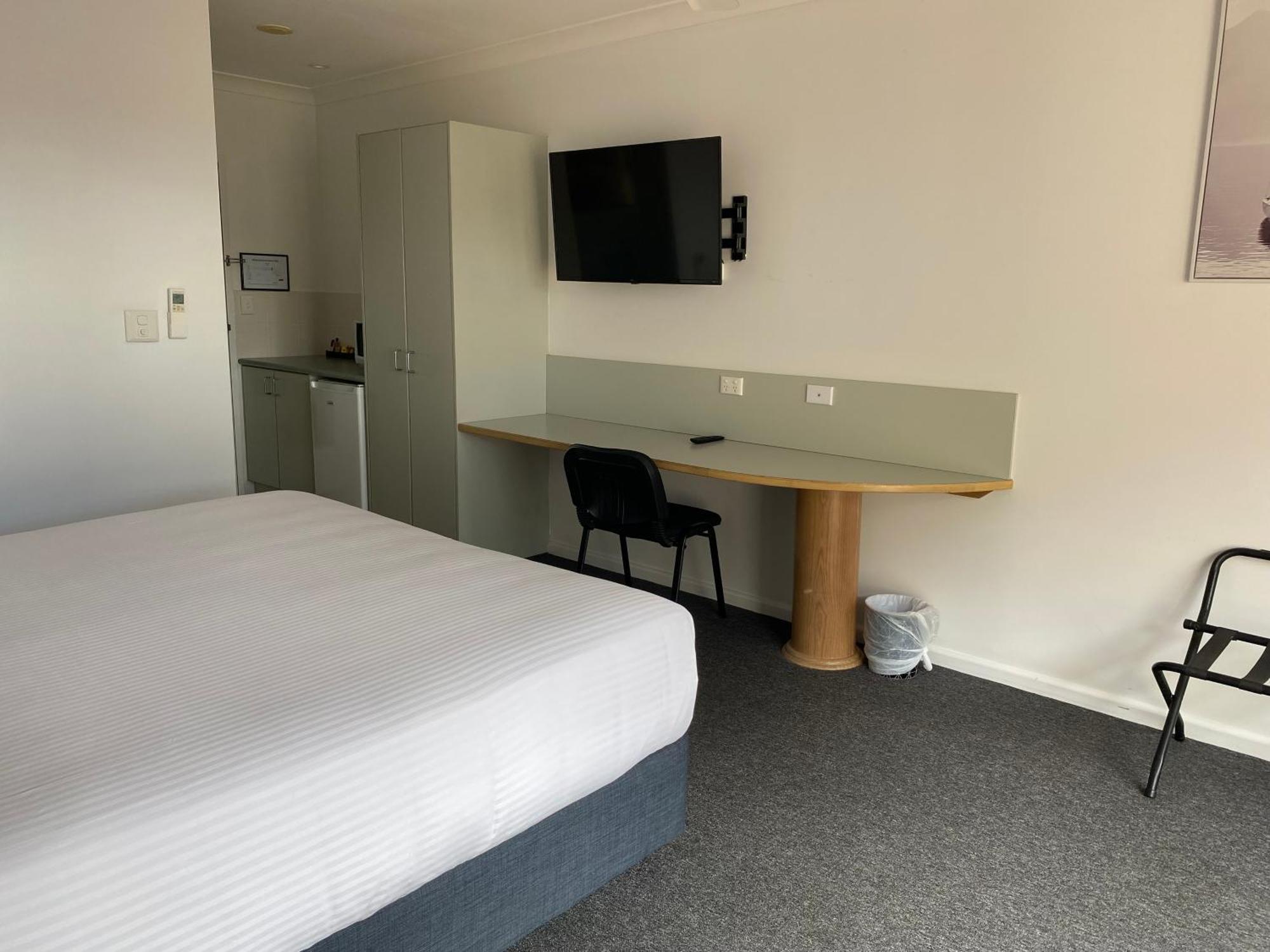 Macquarie Barracks Motor Motel 4*