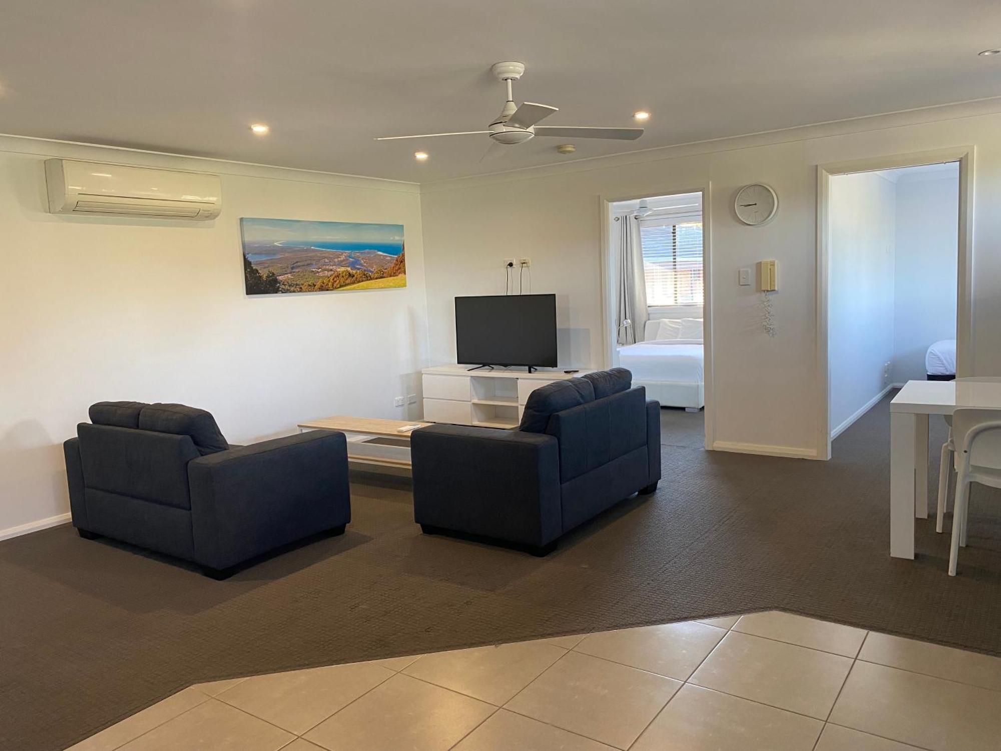 Macquarie Barracks Motor 4*