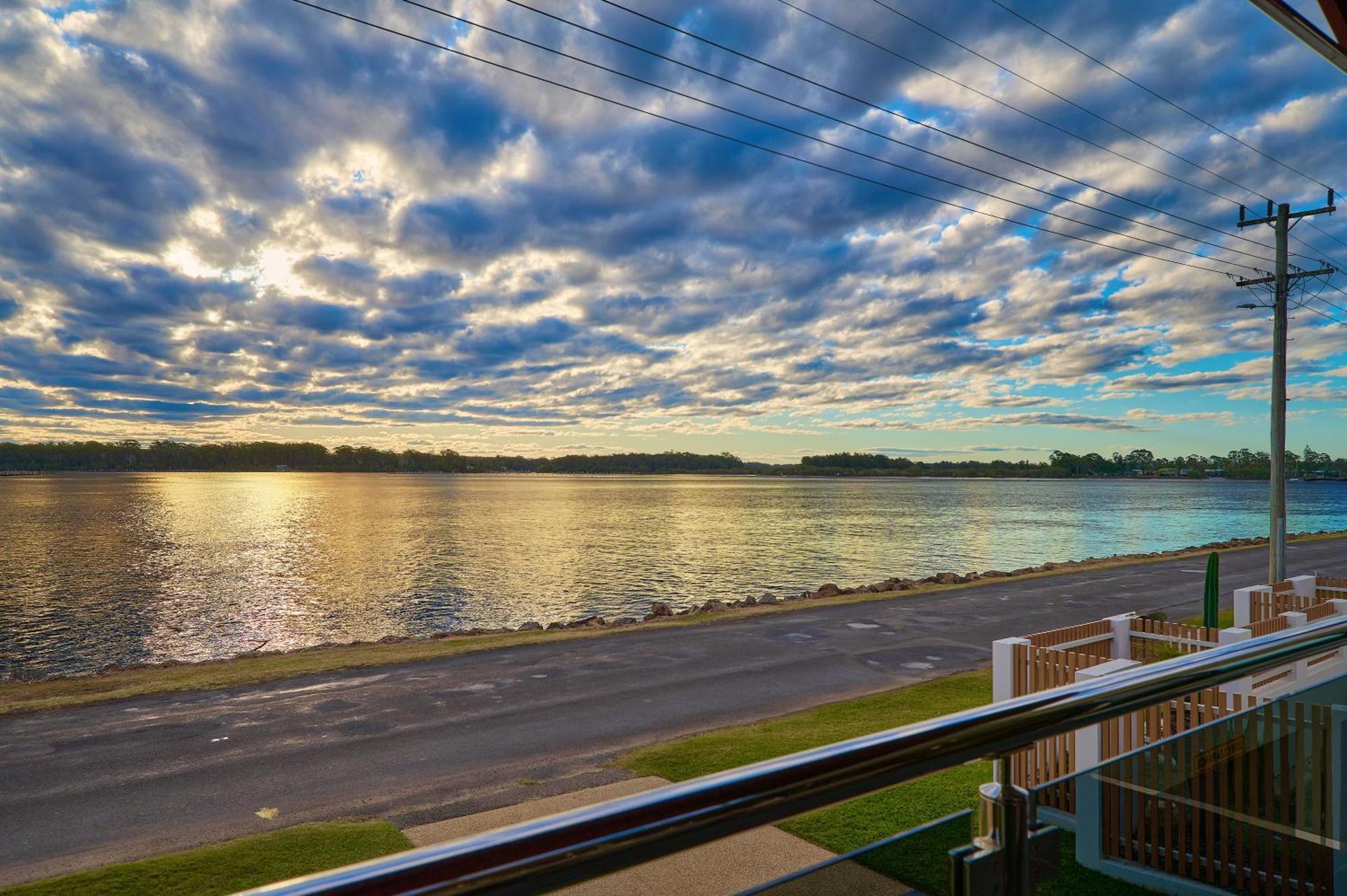 Riverside Luxury