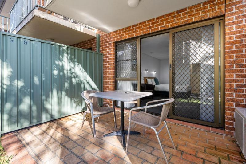 Motel Macquarie Barracks Motor