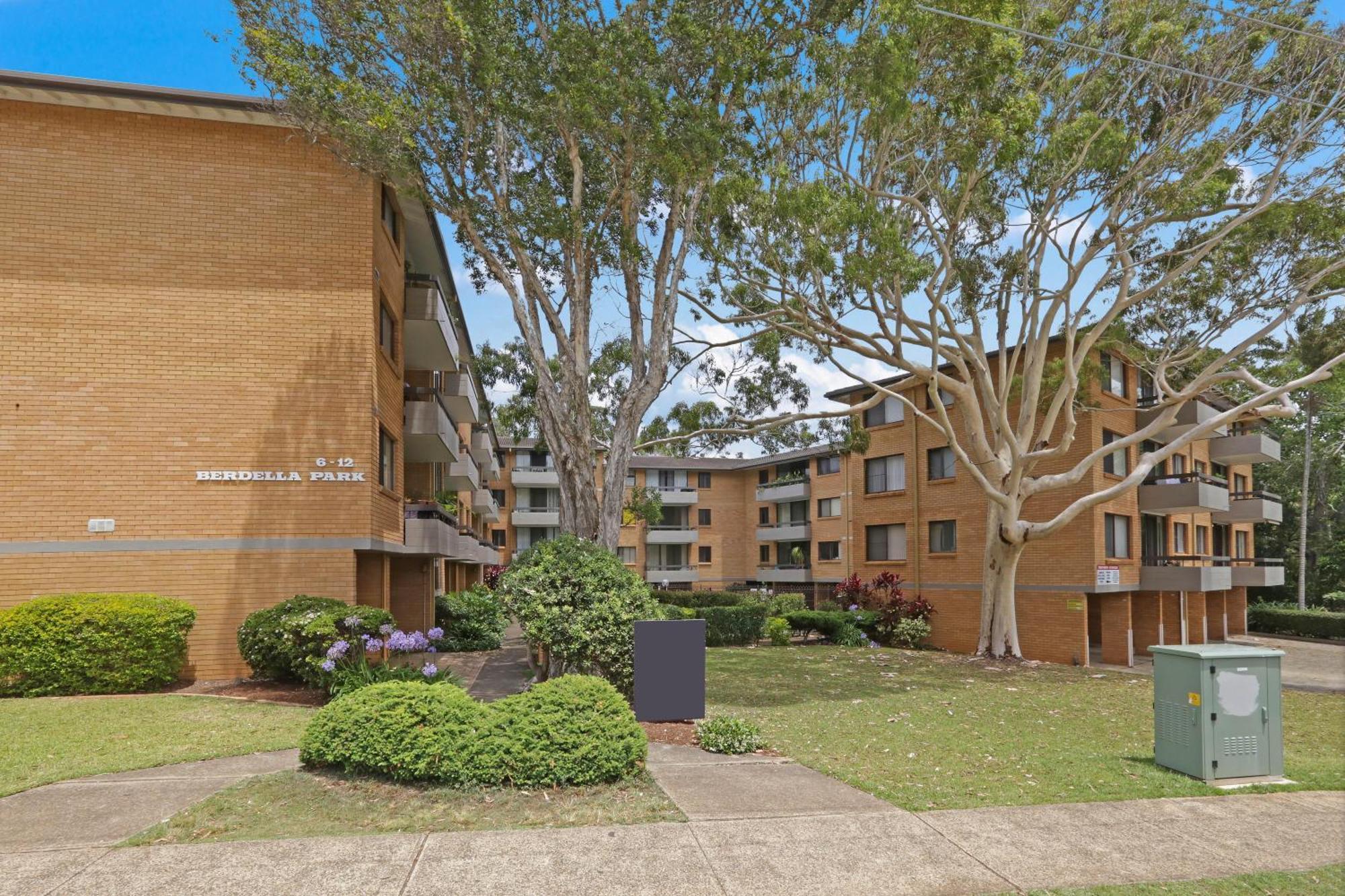 Berdella Park 11 *