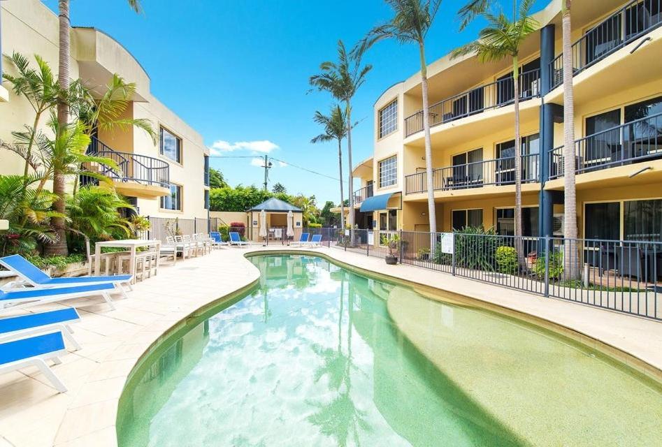 Beachfront Apartment *