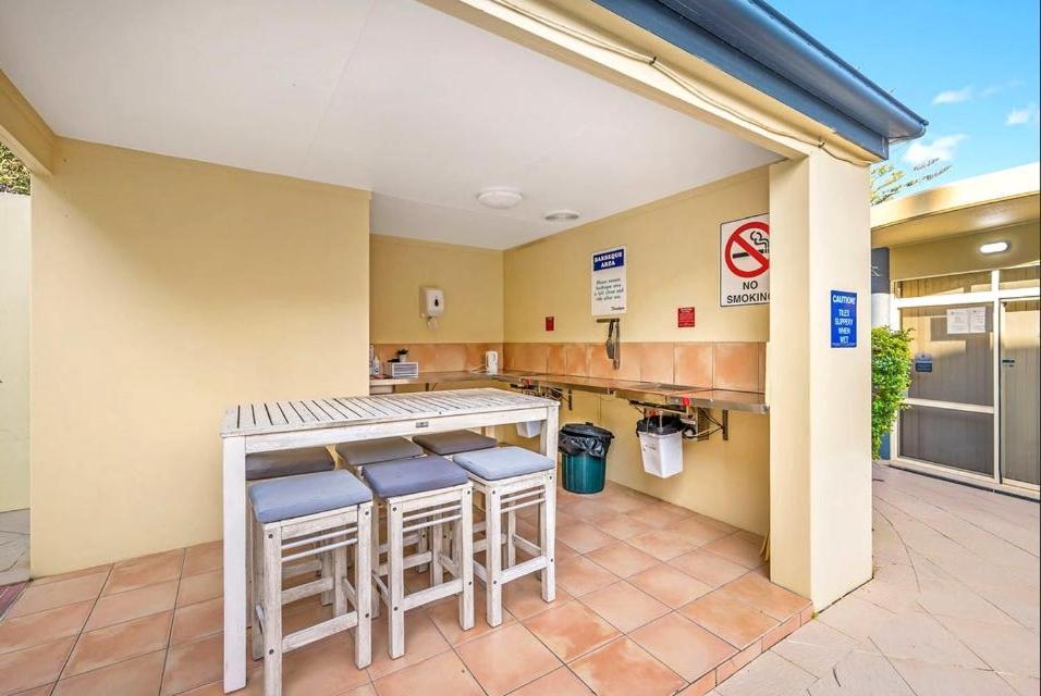 Beachfront Apartment *