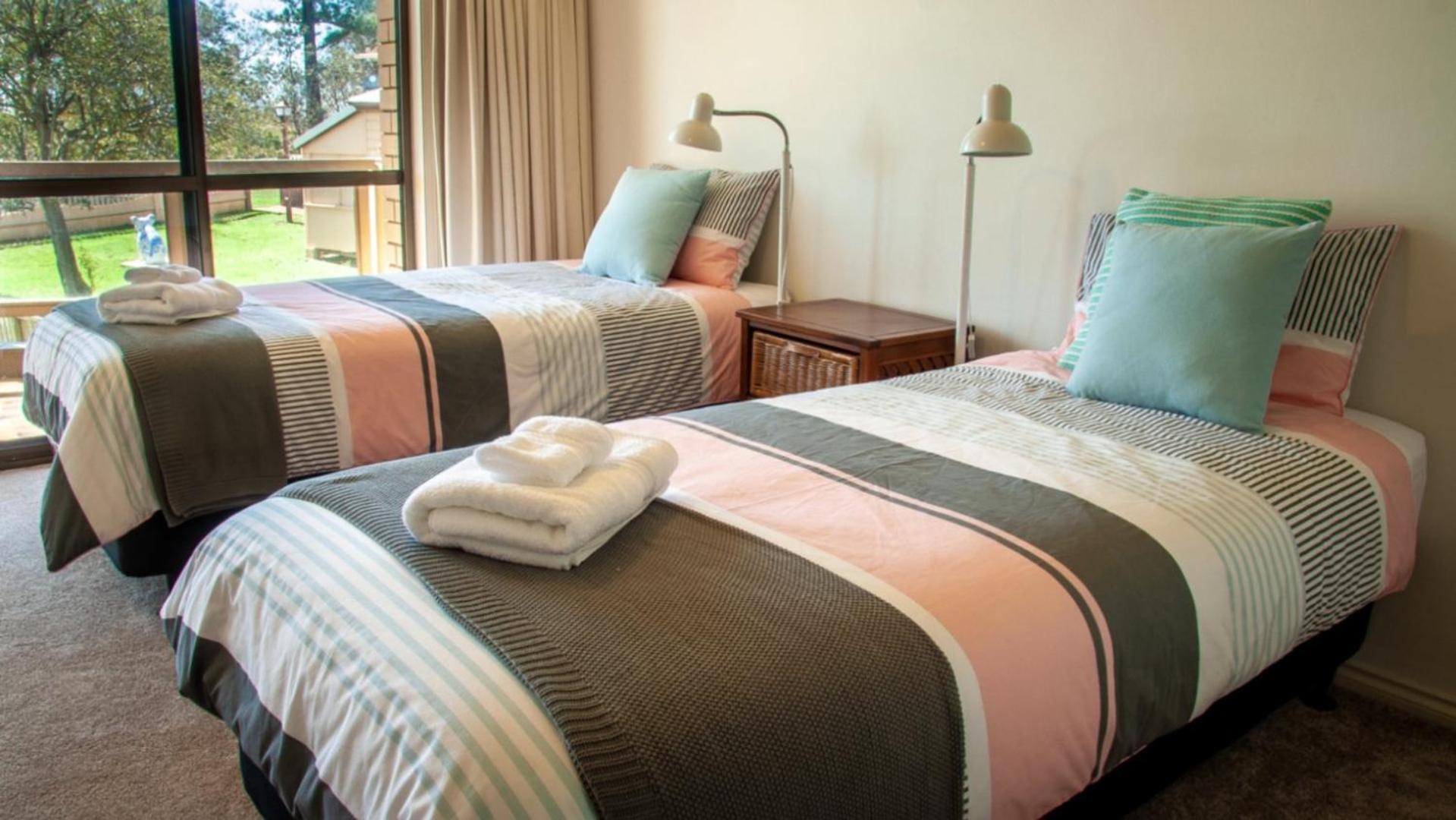 Perfectly Positioned Beachfront - Unit 6 Holiday home
