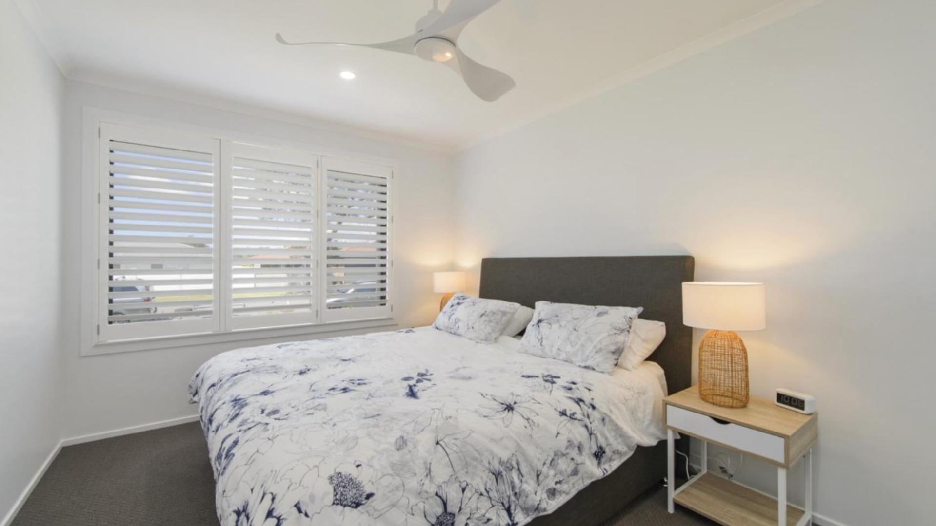 Floating On The Canals - 80 Commodore Cres * Port Macquarie