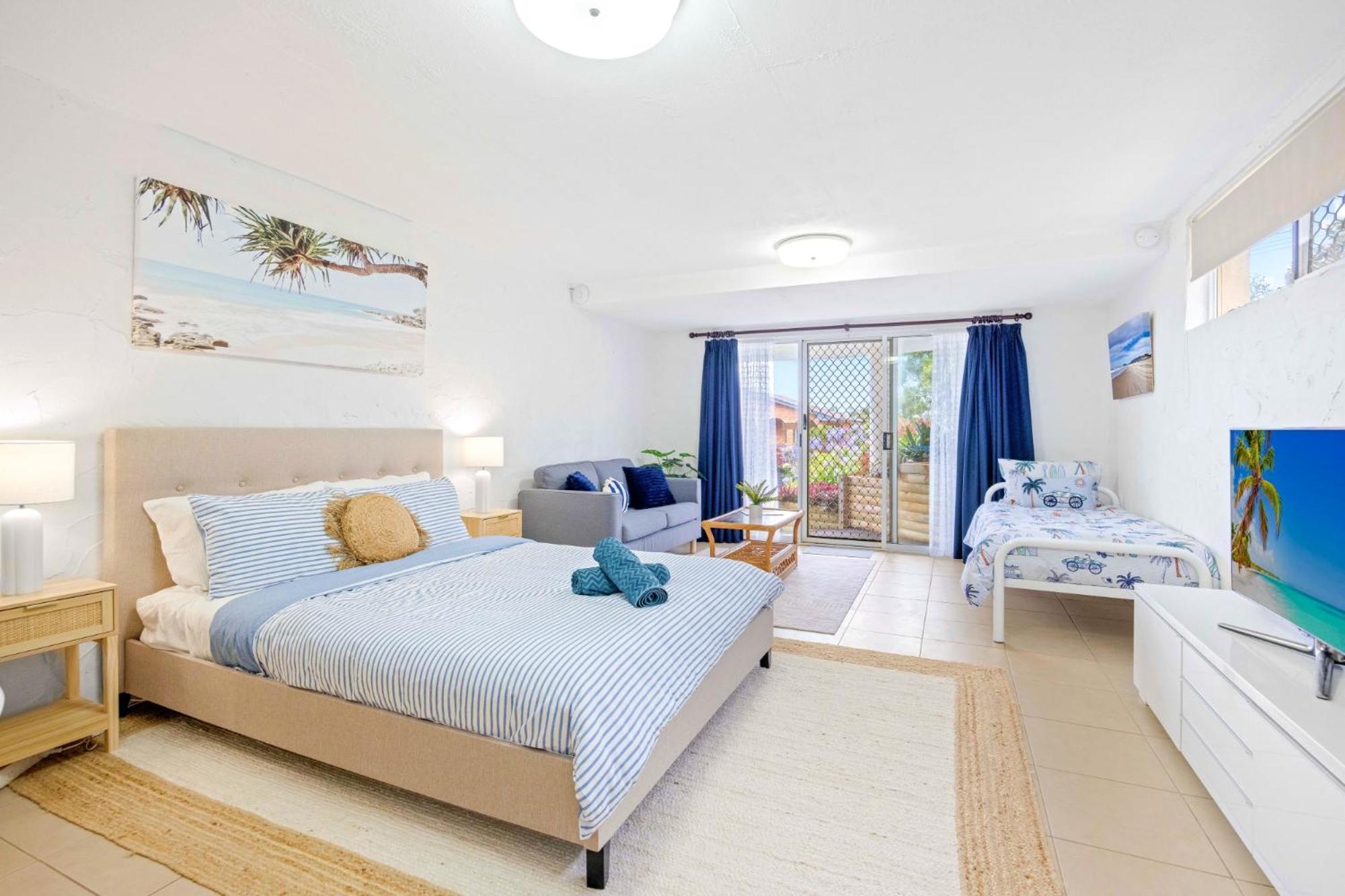 Beached At Lighthouse - Stunning Ocean Views And Pool Holiday home Port Macquarie