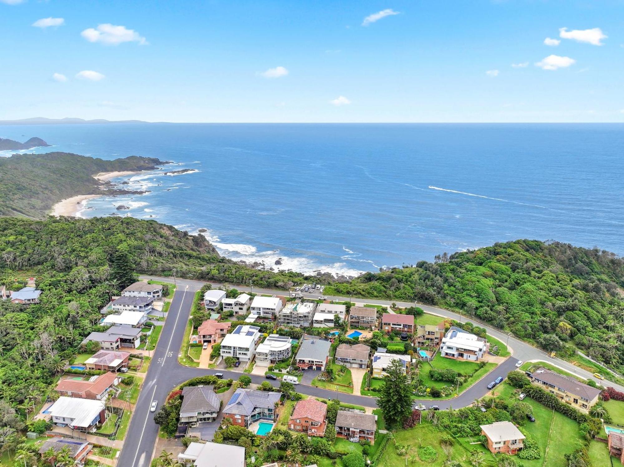 Holiday home Beached At Lighthouse - Stunning Ocean Views And Pool Port Macquarie