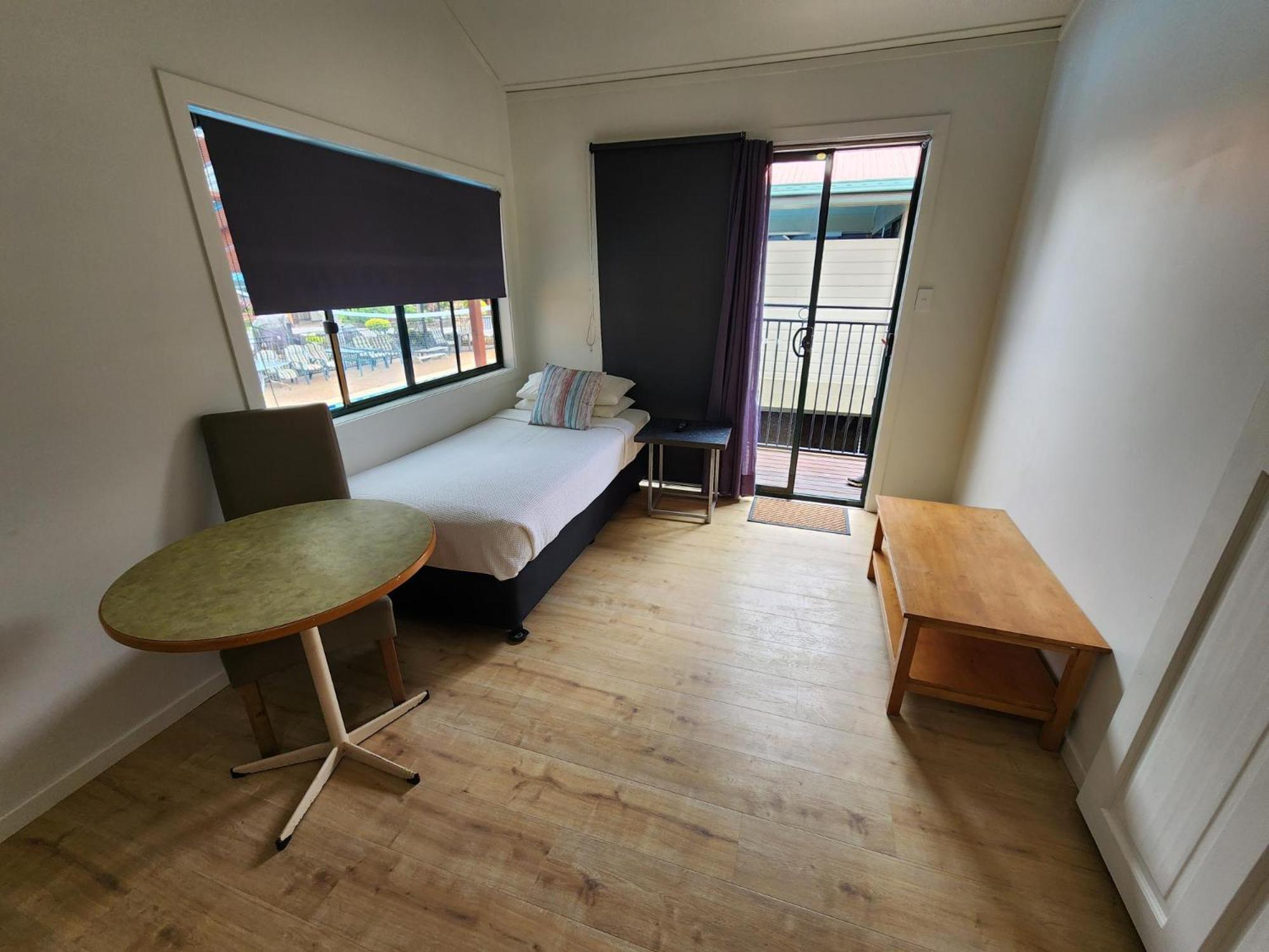 T's & Hotel 3*