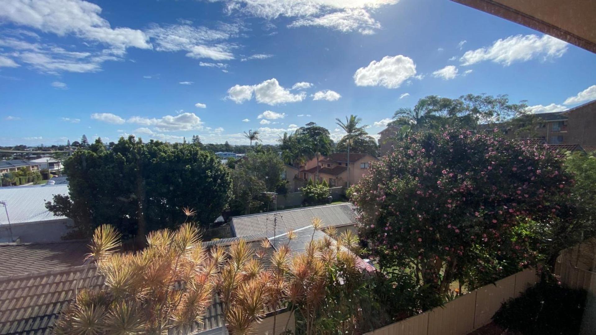 Sunrise Court Unit 4 * Port Macquarie