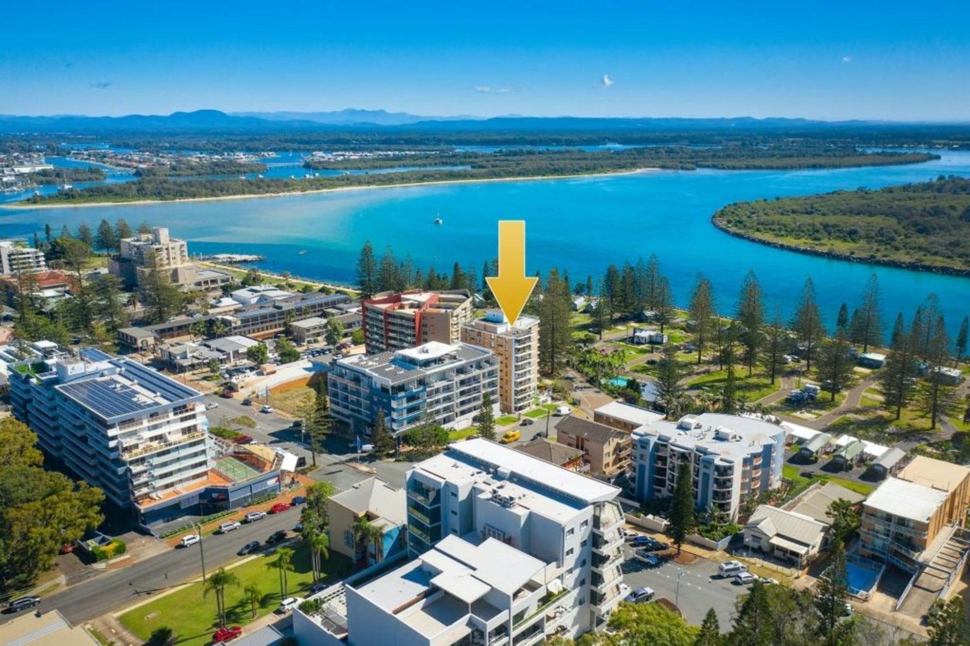 Tasman Towers Penthouse 21