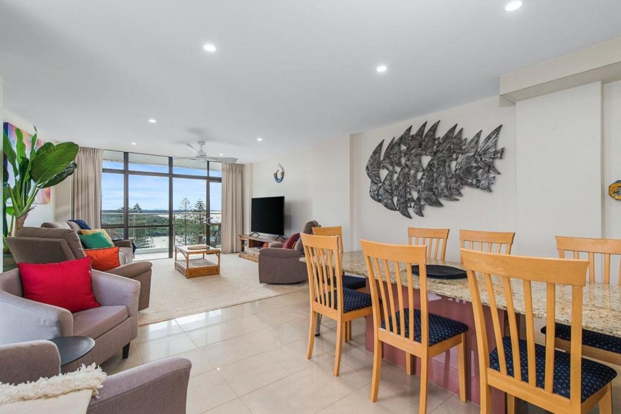 Tasman Towers Penthouse 21 Apartment