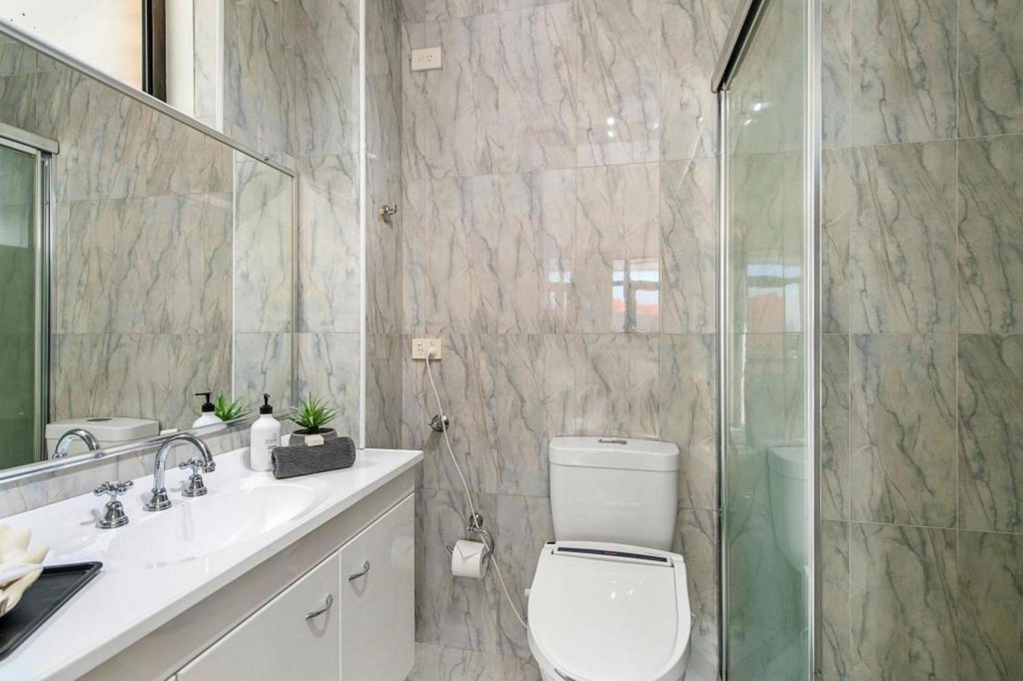 Apartment Tasman Towers Penthouse 21 *