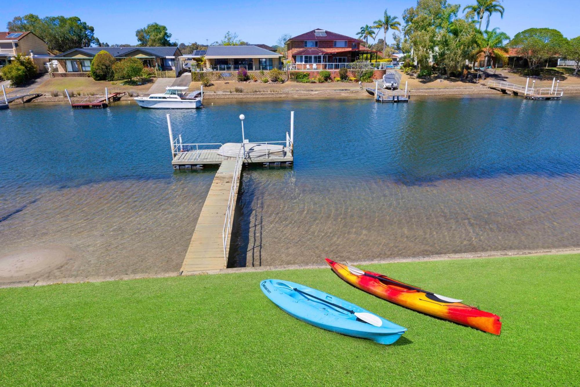 Deja Bleu - Great Family With Jetty Port Macquarie