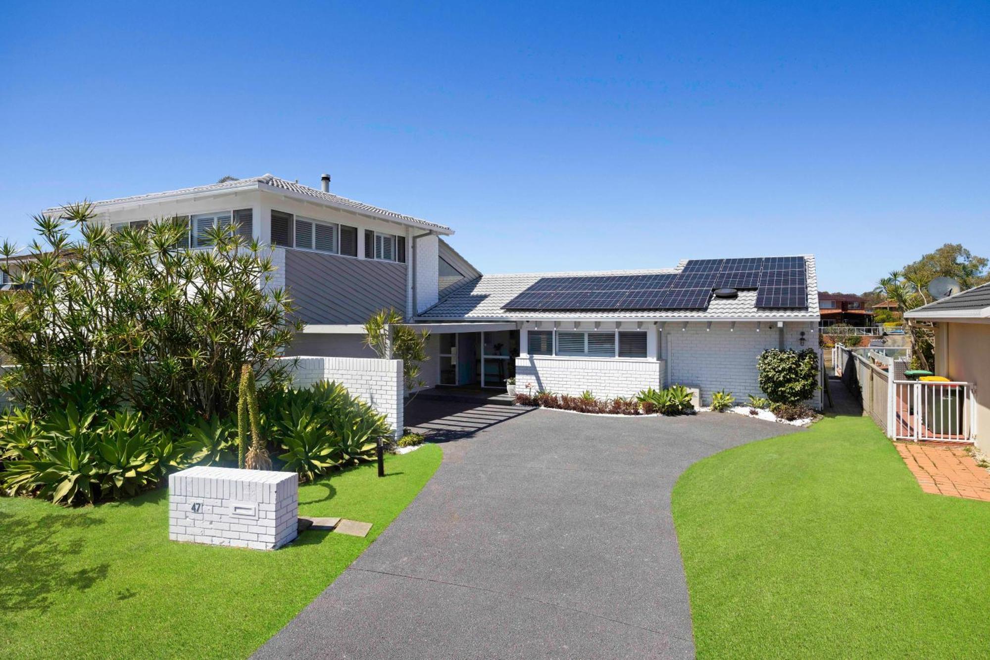 Holiday home Deja Bleu - Great Family With Jetty Port Macquarie