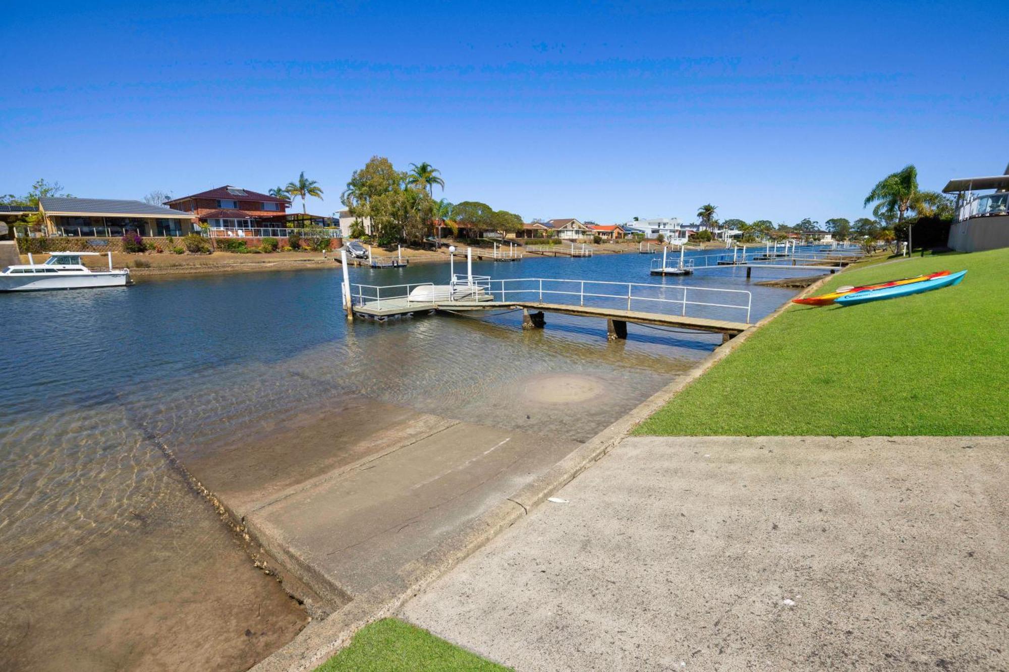 Deja Bleu - Great Family With Jetty Holiday home