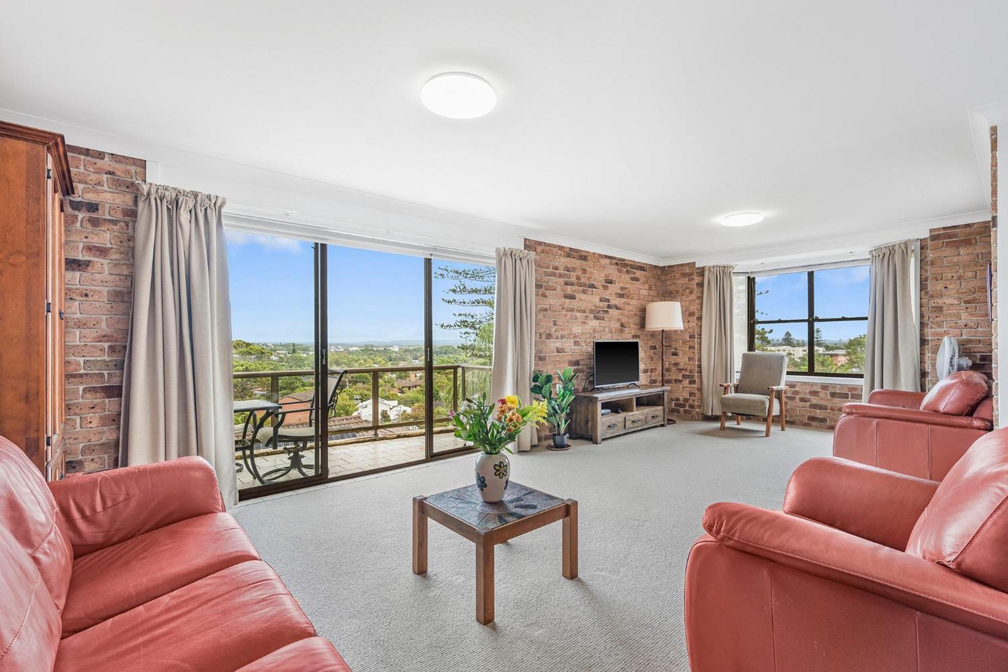 The Lookout Apartment *