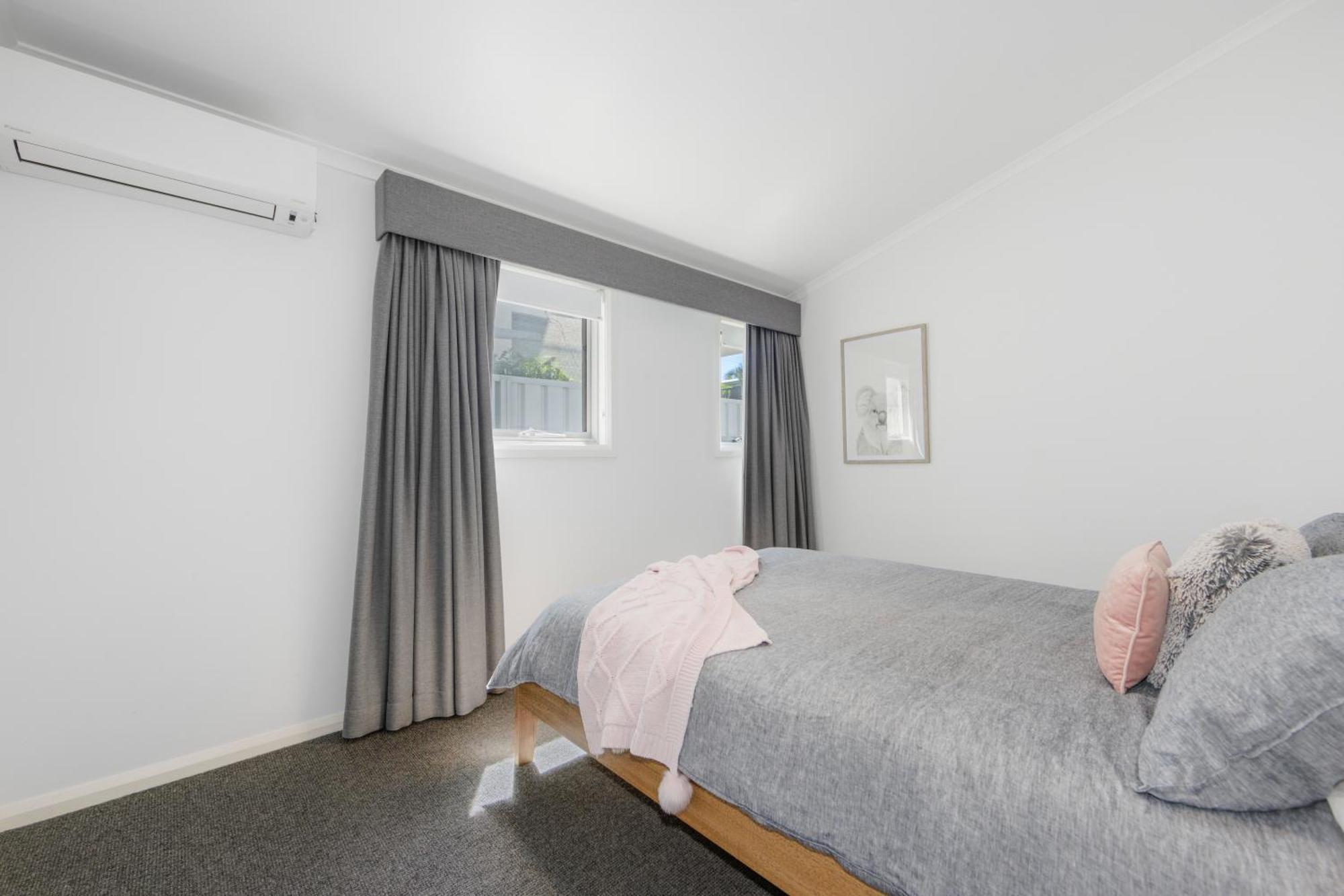 Holiday home Laze At Lighthouse - Family Home With Pool, Heated Pool Oct To Mar Port Macquarie