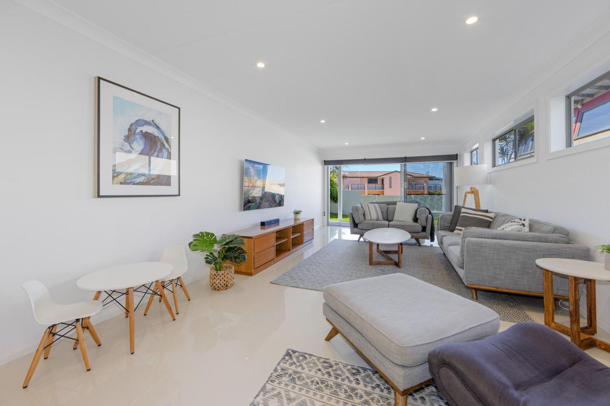 Holiday home Laze At Lighthouse - Family Home With Pool, Heated Pool Oct To Mar Port Macquarie