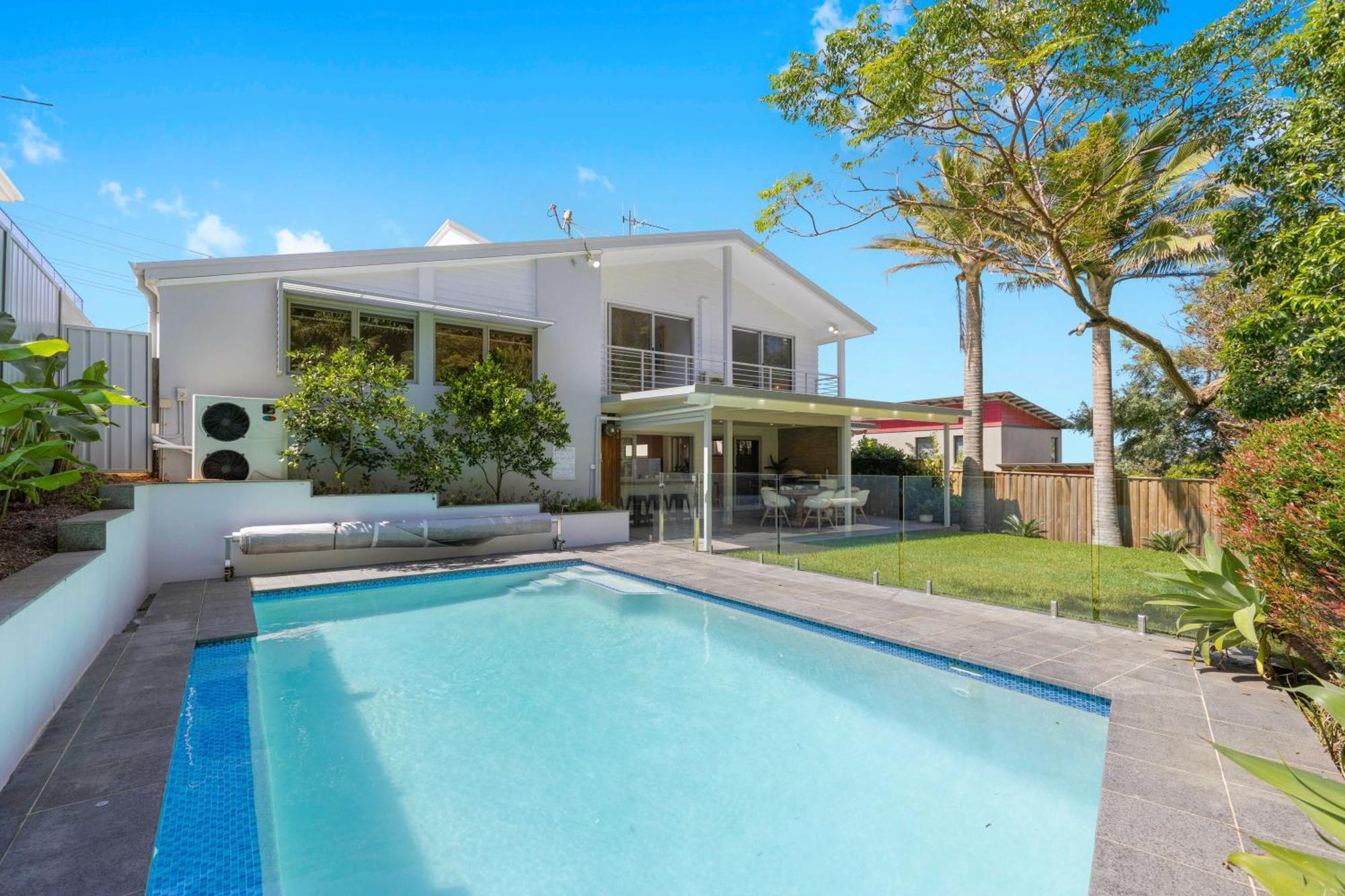 Laze At Lighthouse - Family Home With Pool, Heated Pool Oct To Mar Holiday home Port Macquarie
