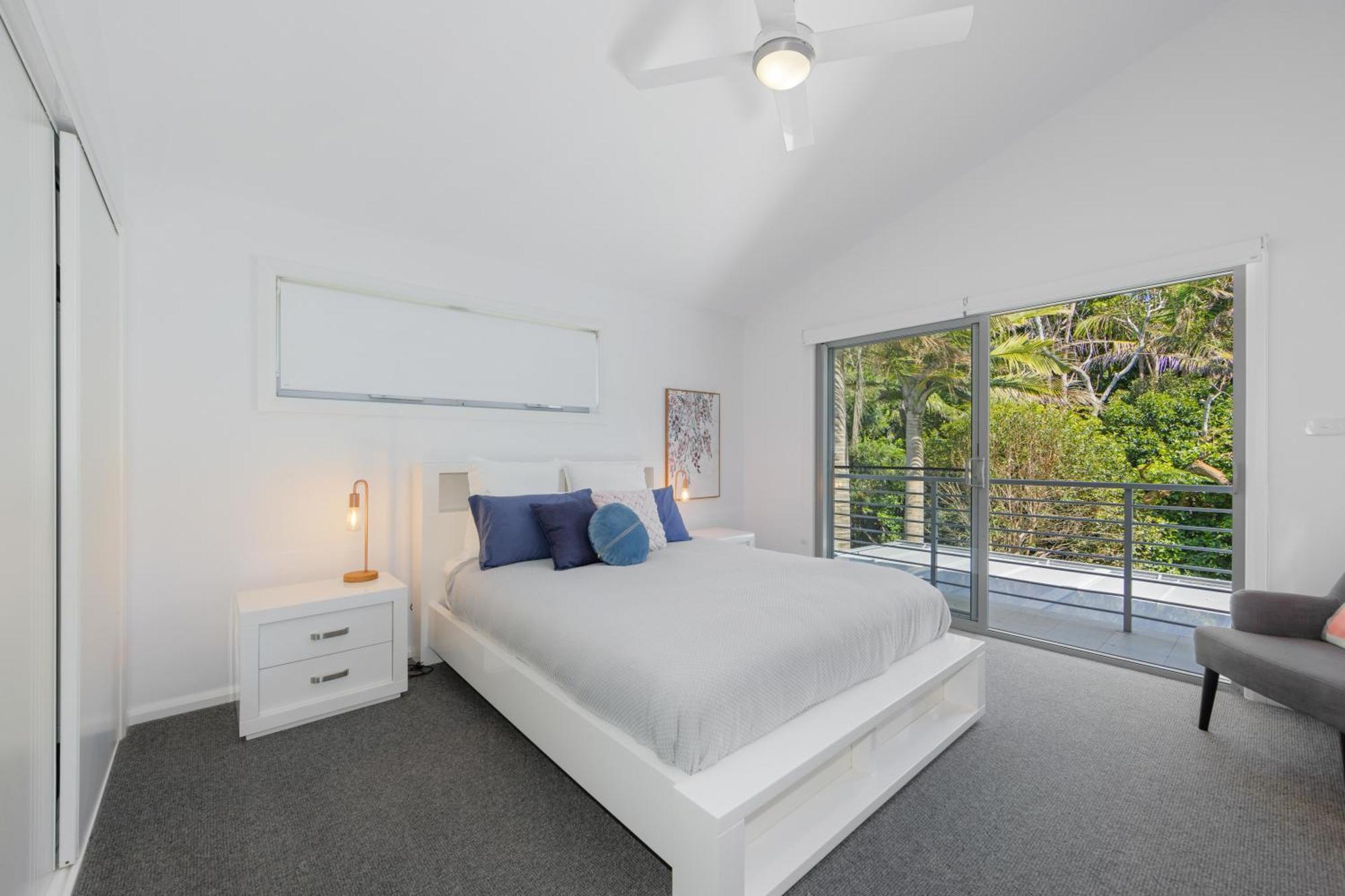 Laze At Lighthouse - Family Home With Pool, Heated Pool Oct To Mar Port Macquarie