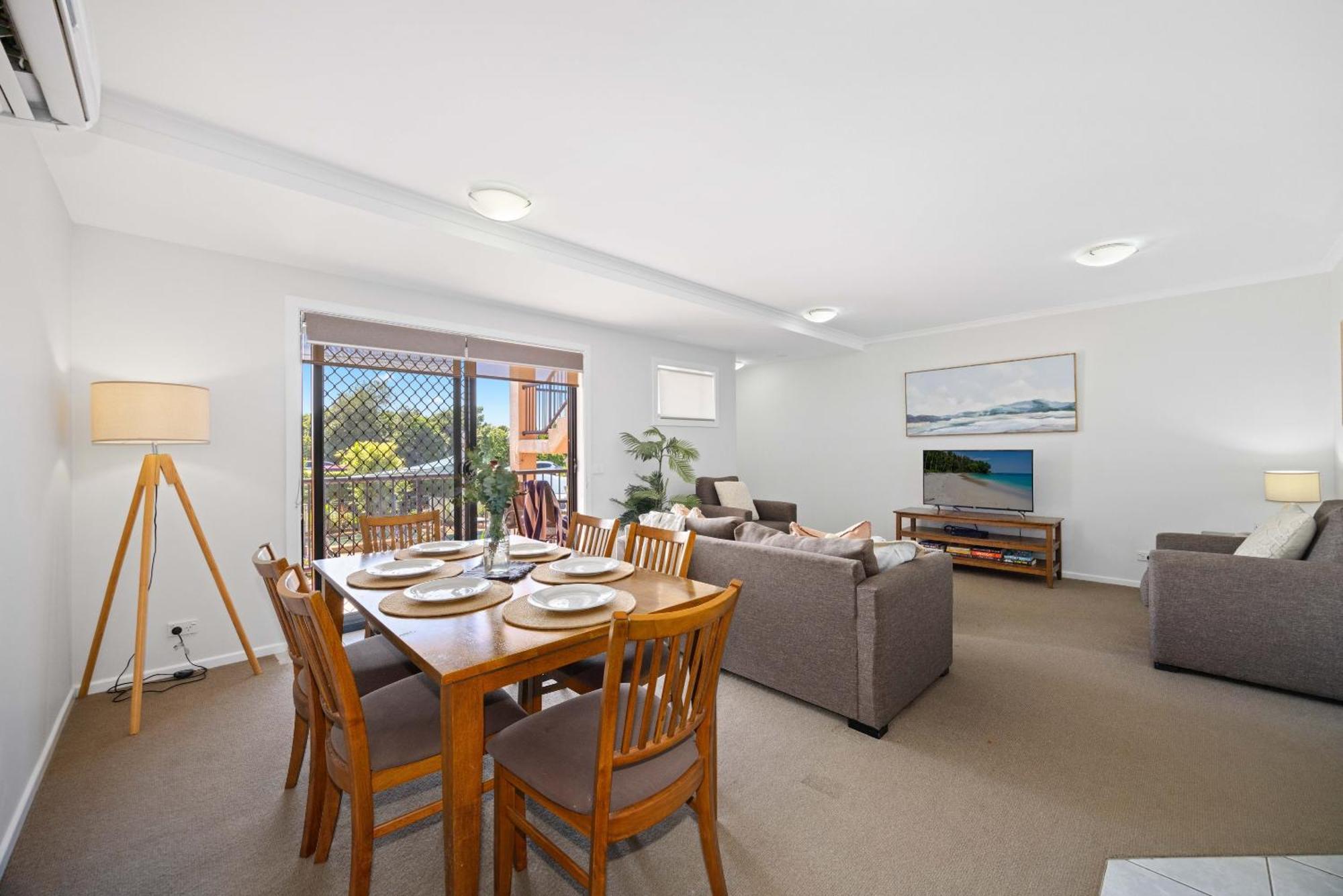 205 South Pacific - Pool And Aircon Apartment