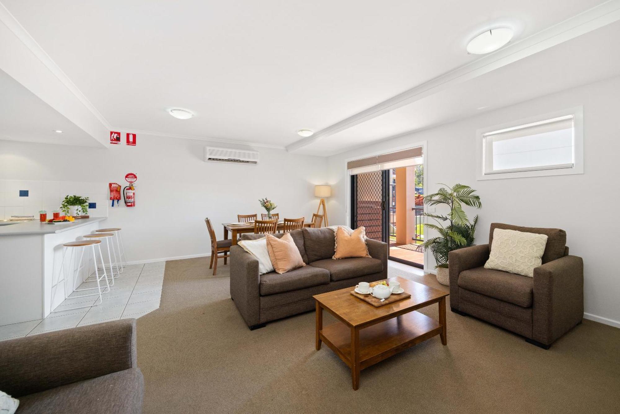 205 South Pacific - Pool And Aircon Port Macquarie