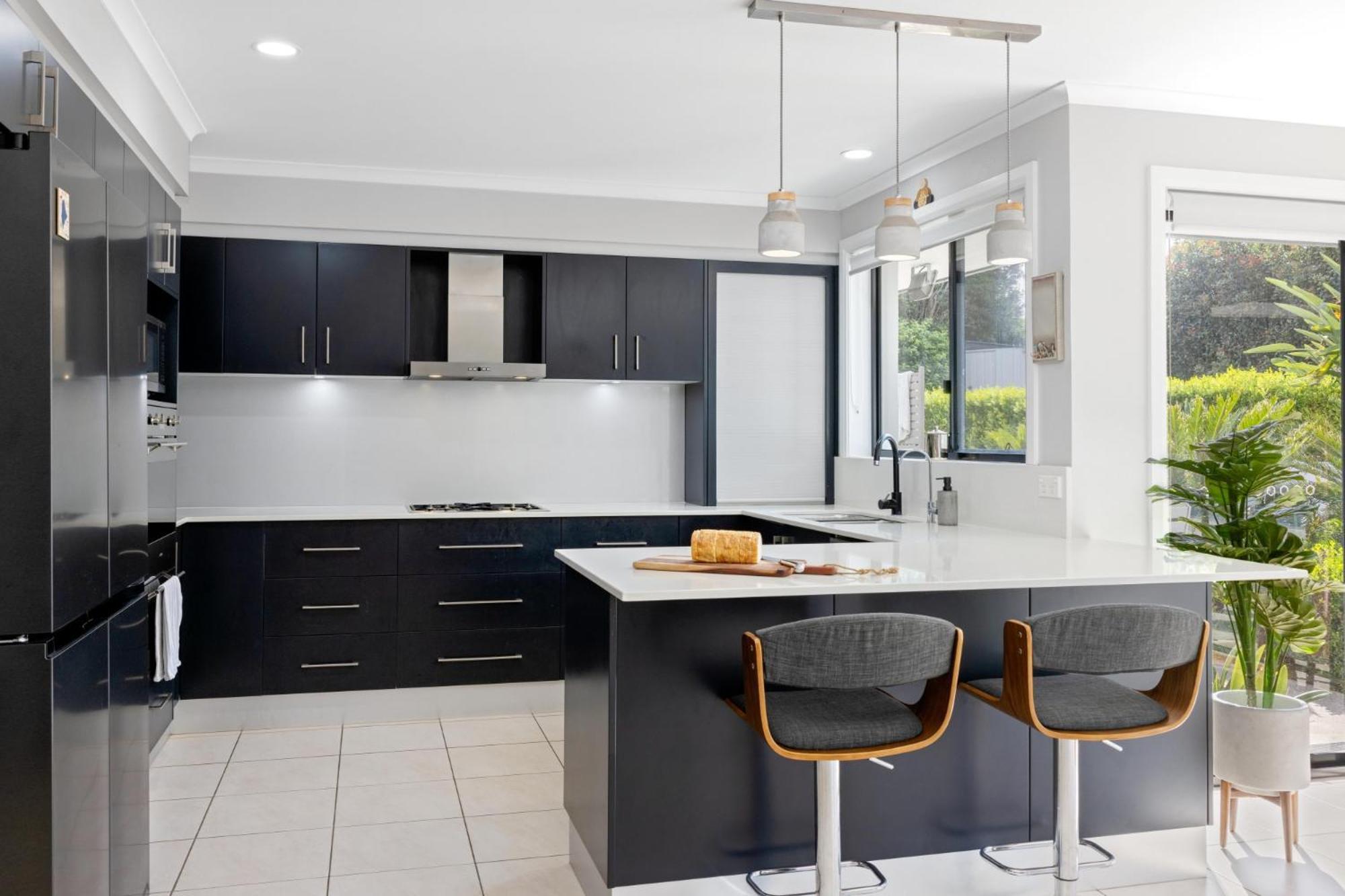 Elkhorn Grove - Family With Pool, Air Con, Pet Friendly * Port Macquarie