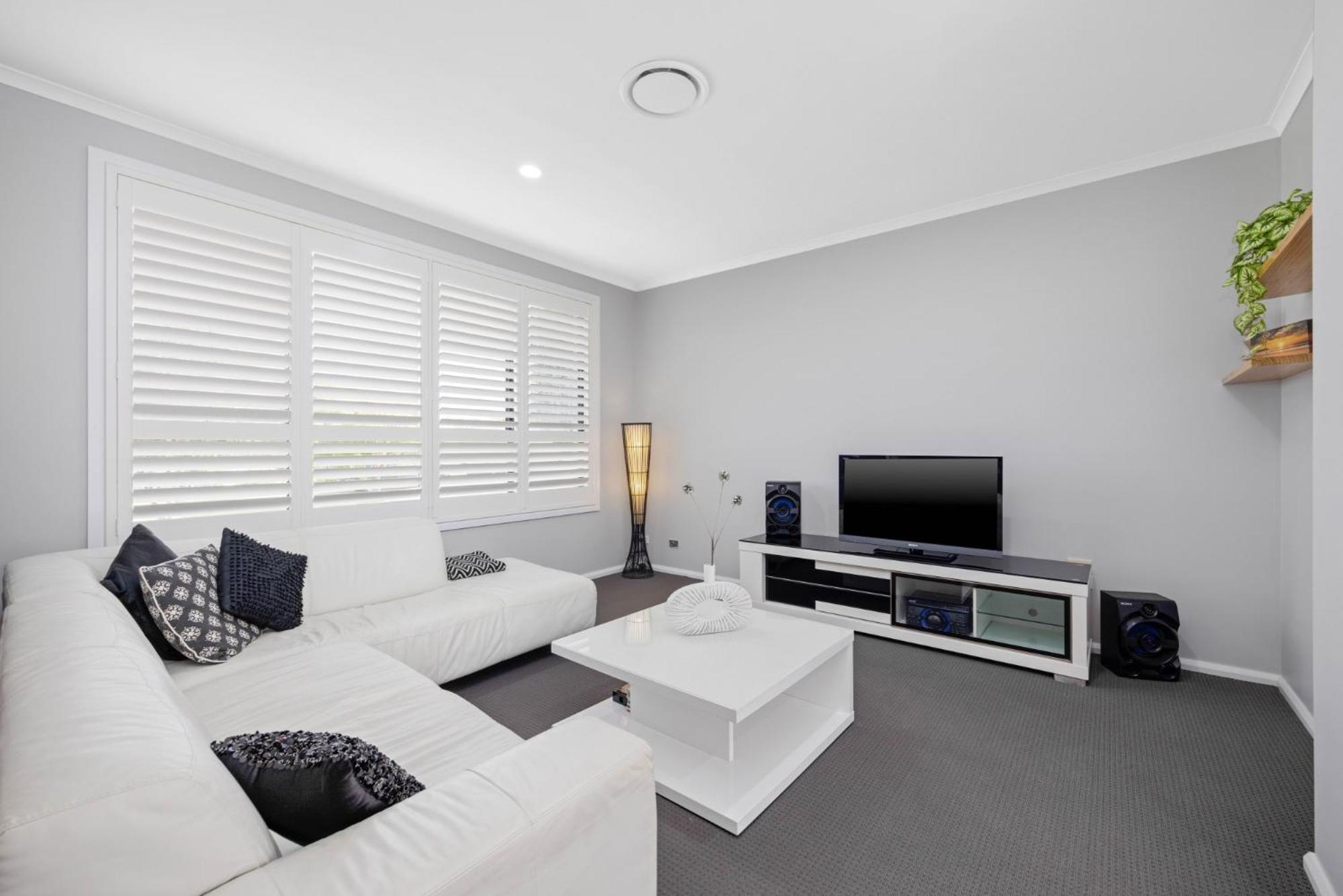 Elkhorn Grove - Family With Pool, Air Con, Pet Friendly *