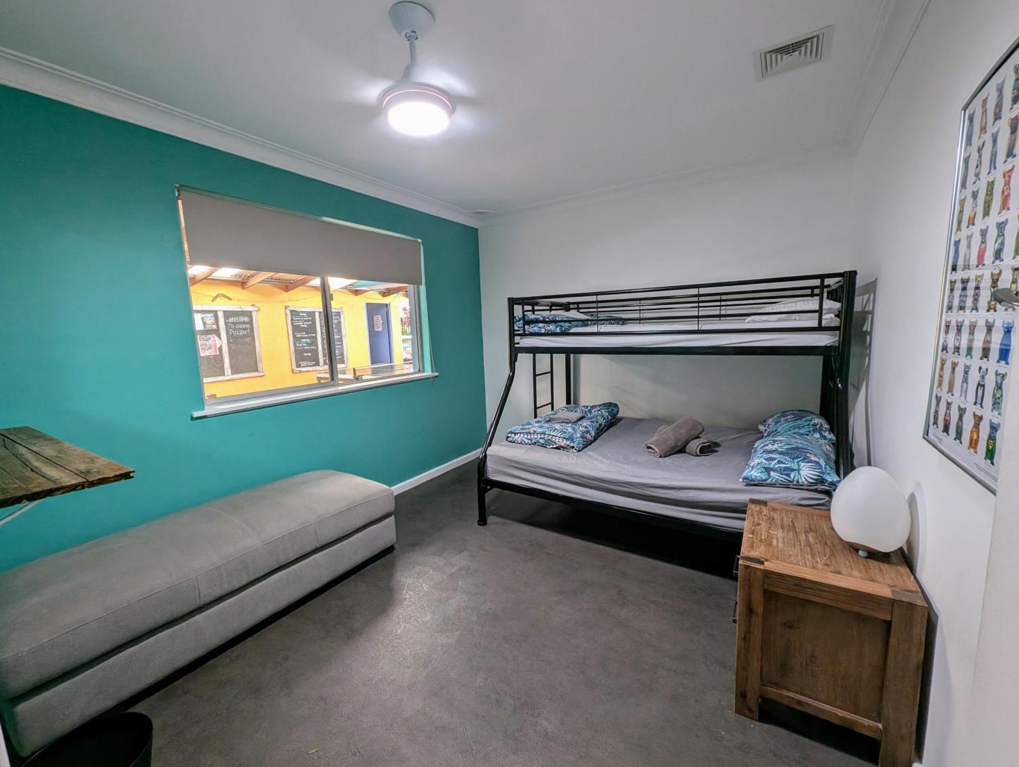 Ozzie Pozzie Backpackers - Yha Hostel *