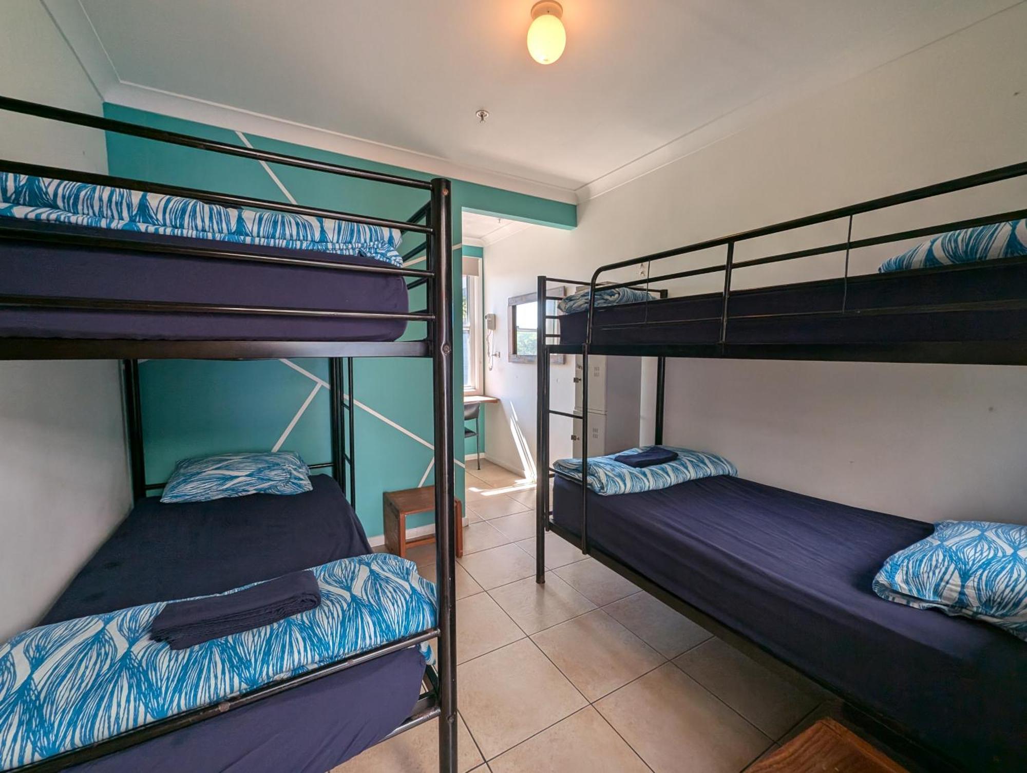 Hostel Ozzie Pozzie Backpackers - Yha *