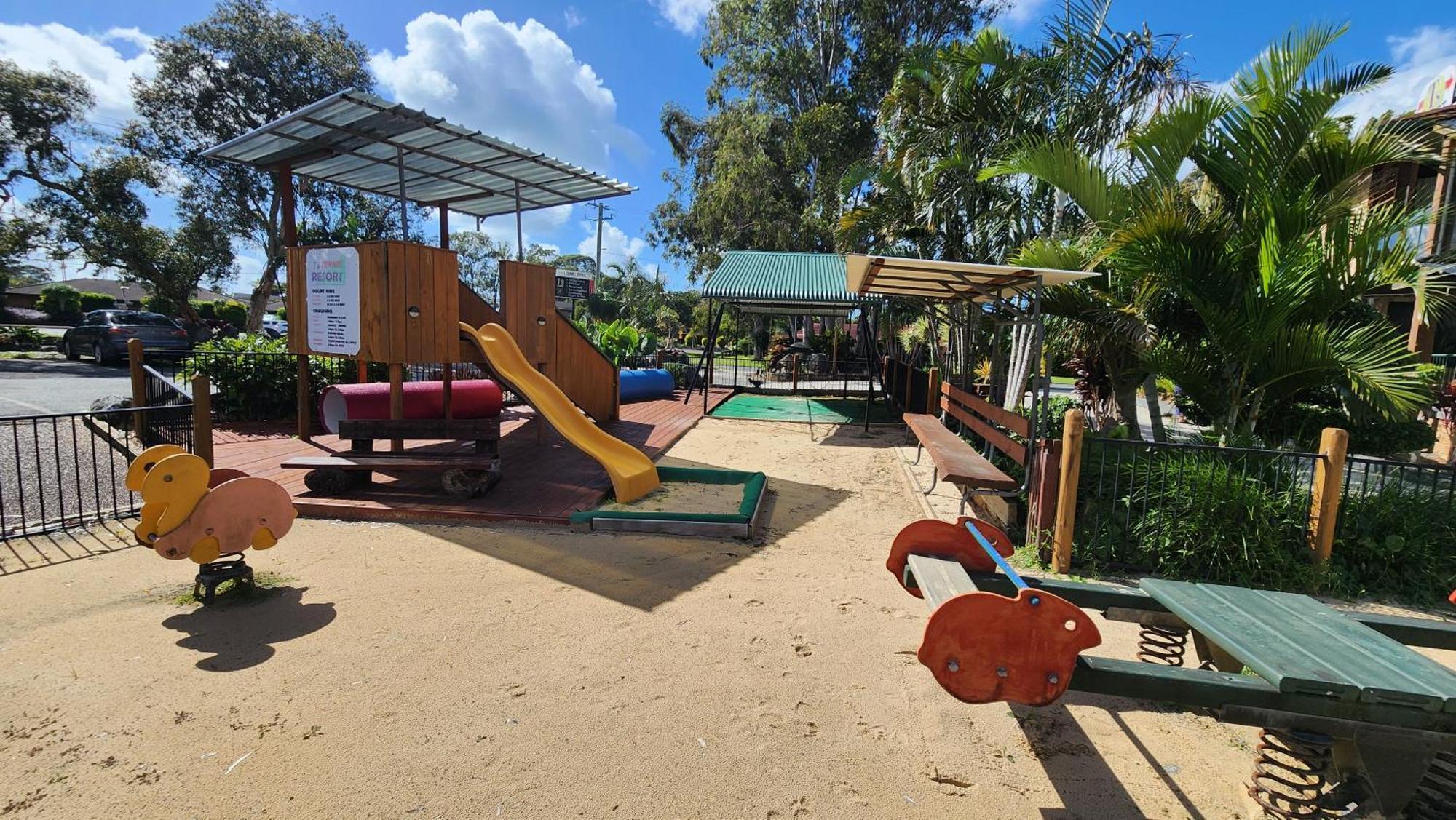 T's & 3* Port Macquarie