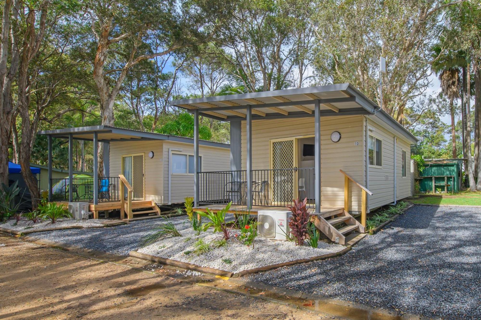 Flynns Beach Caravan Park Acampamento 3*