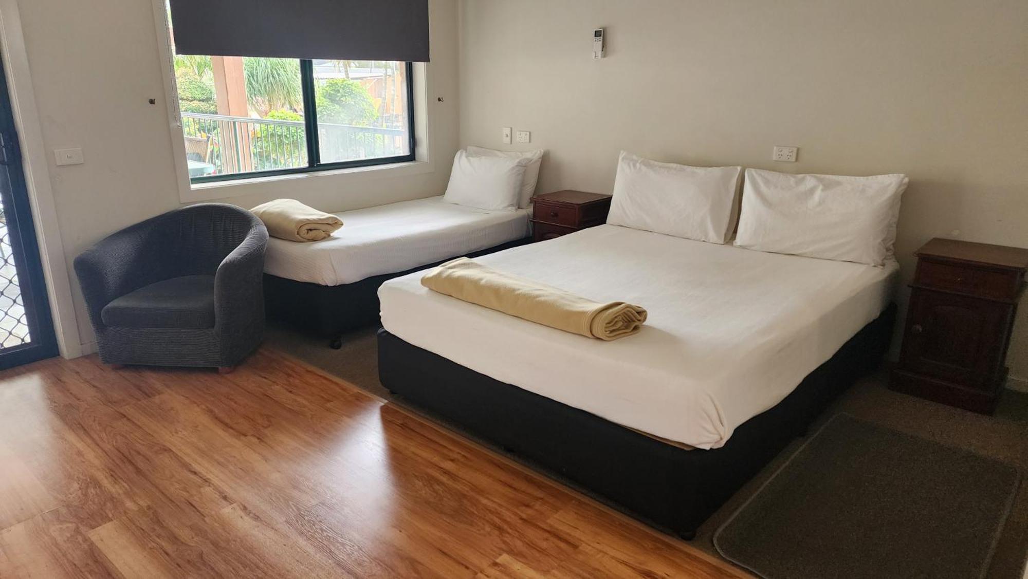 Hotel T's &