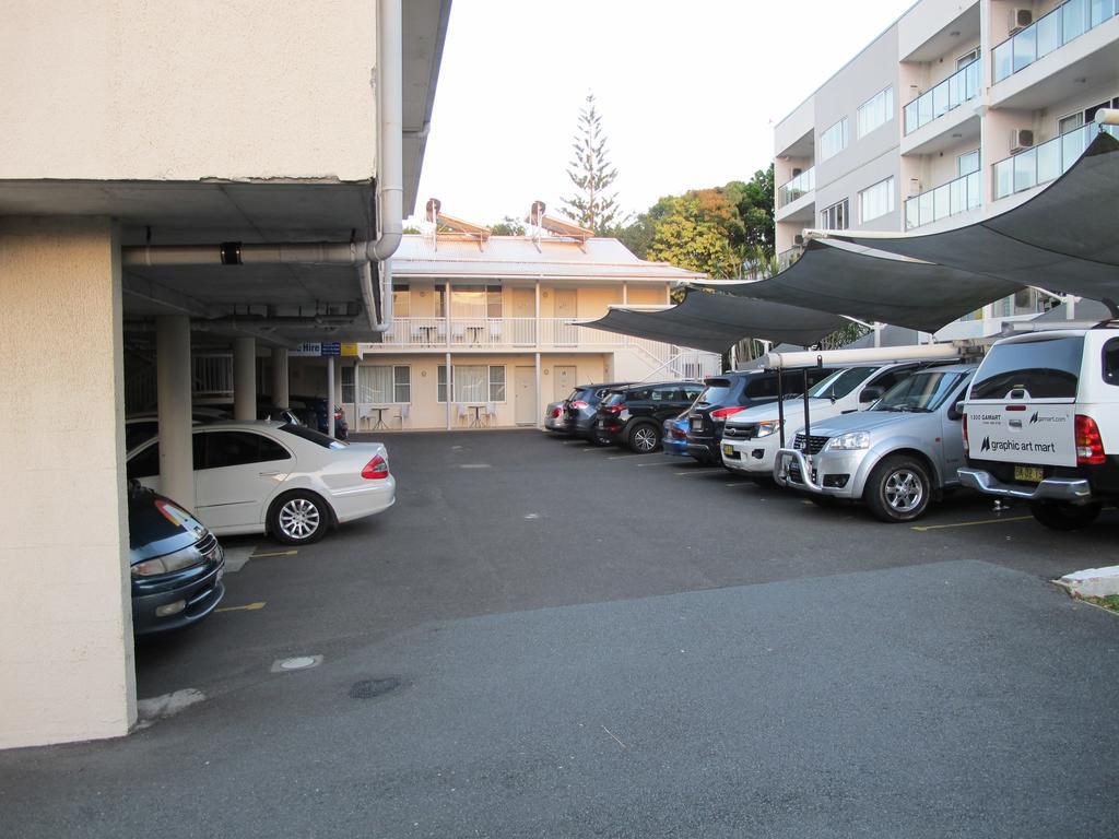 Aston Hill Motor Motel 4*