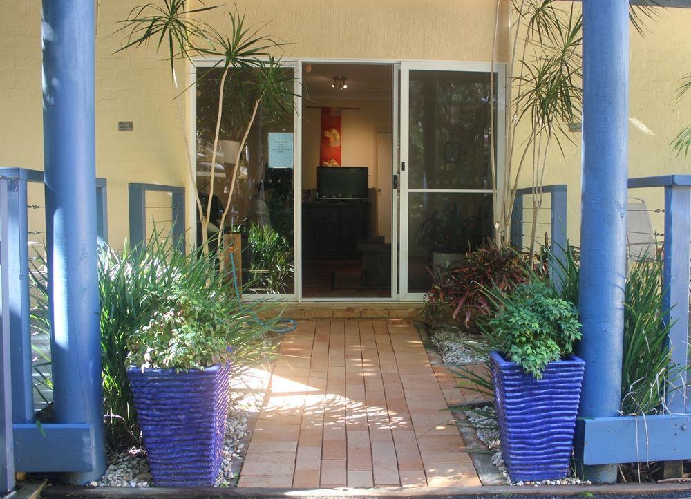 Azura House 4*