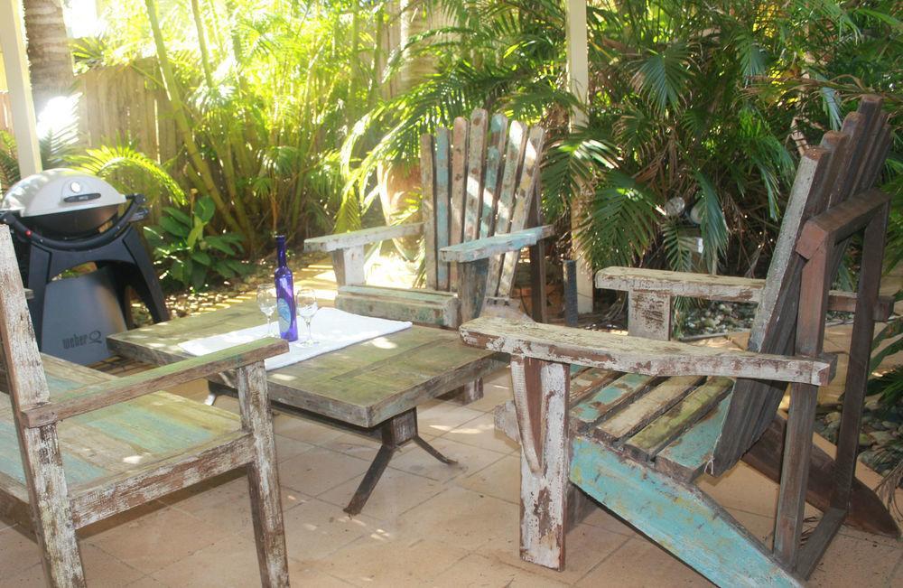 Azura House Bed & Breakfast