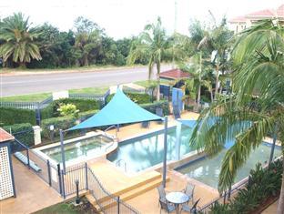 South Pacific Aparthotel 4*