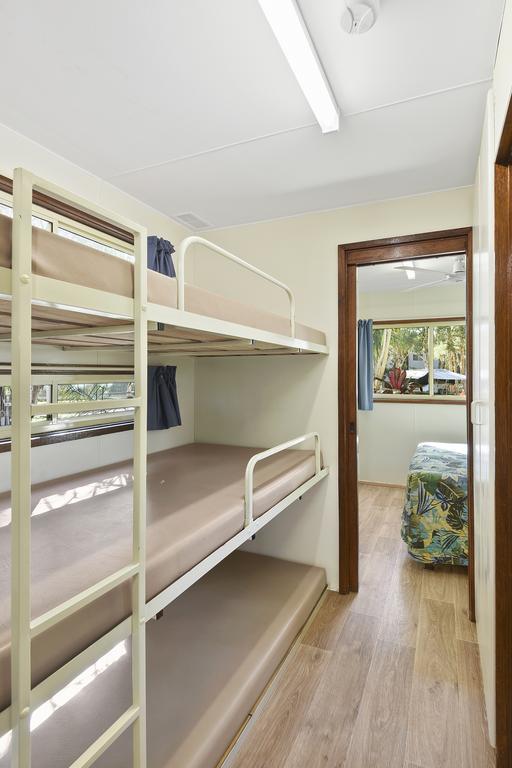 Campsite Flynns Beach Caravan Park 3*
