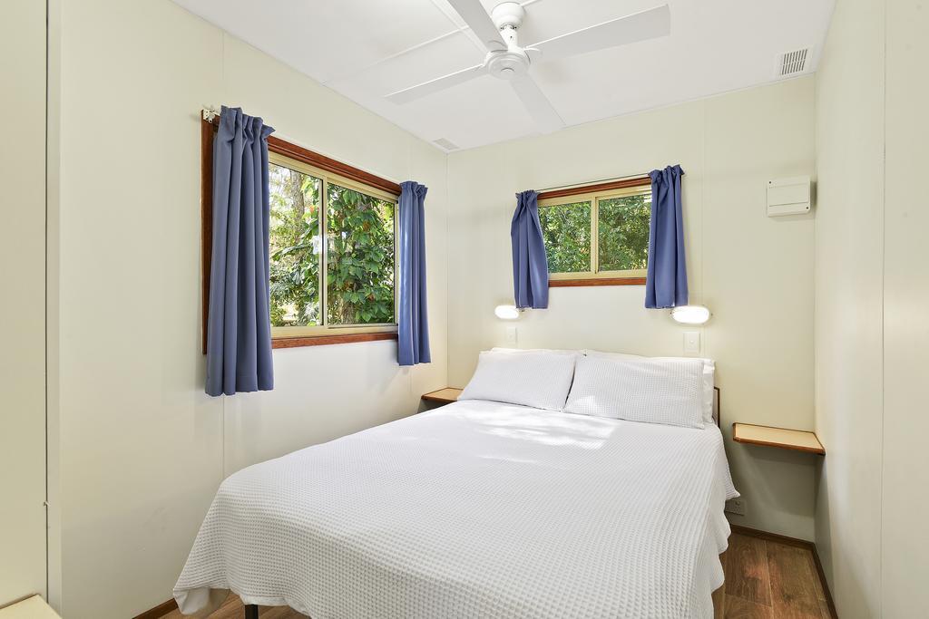 Flynns Beach Caravan Park Campsite
