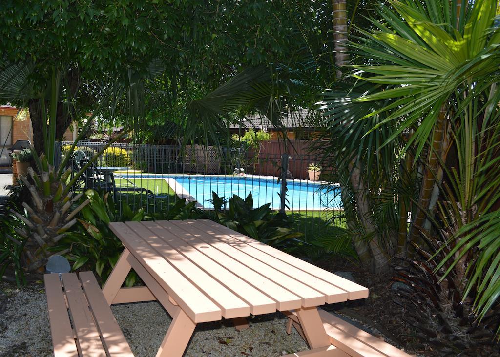 Port O'call Motel 3*