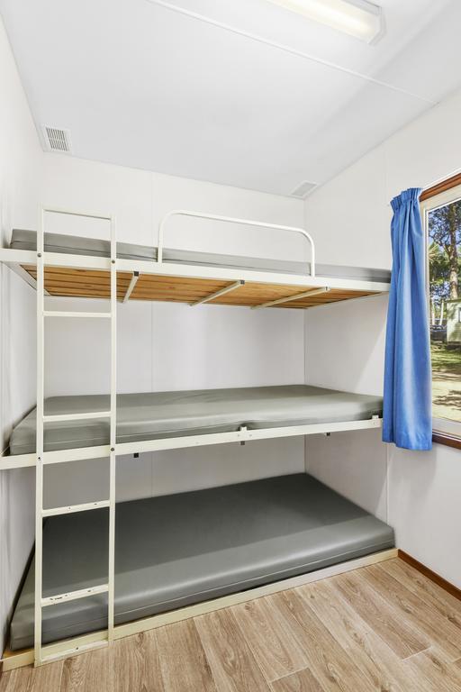 Campsite Flynns Beach Caravan Park 3*
