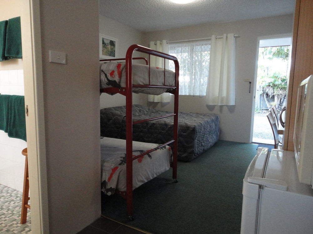 Surf Port Motel 4*