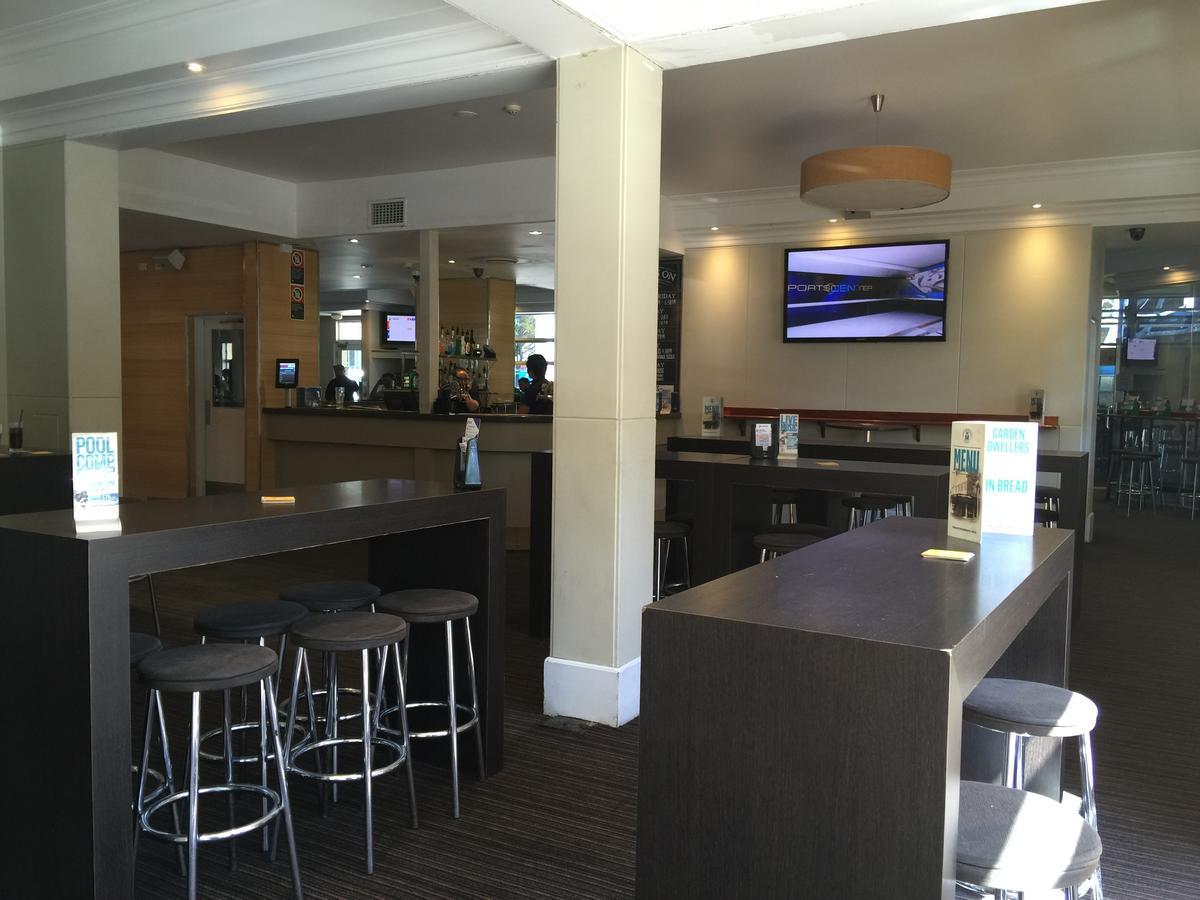 Port Macquarie Hotel 3*