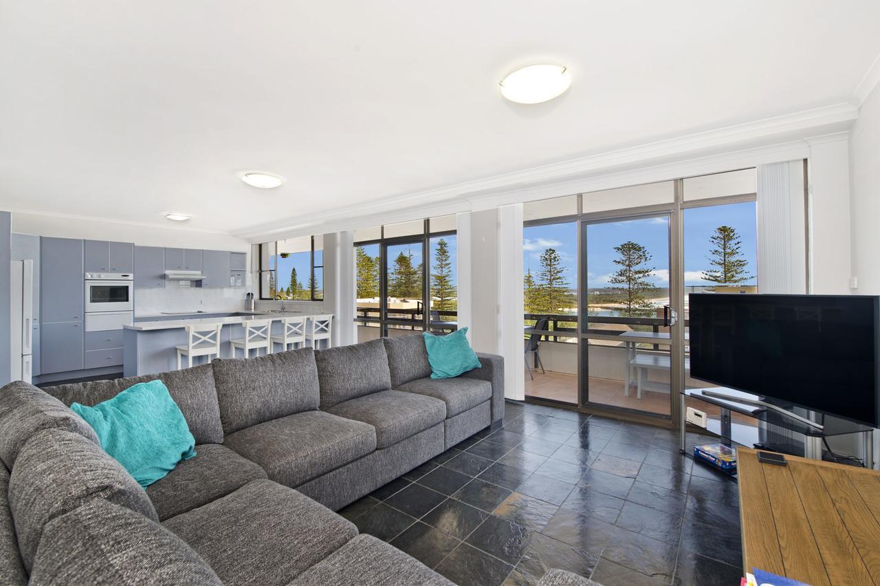 Akuna 20 6 Joffre Street * Port Macquarie