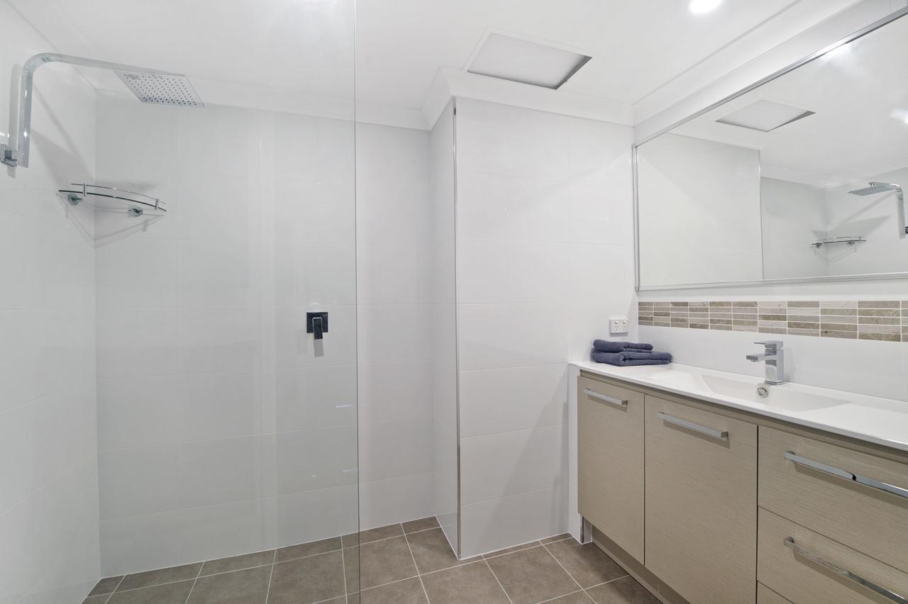 Akuna 20 6 Joffre Street * Port Macquarie