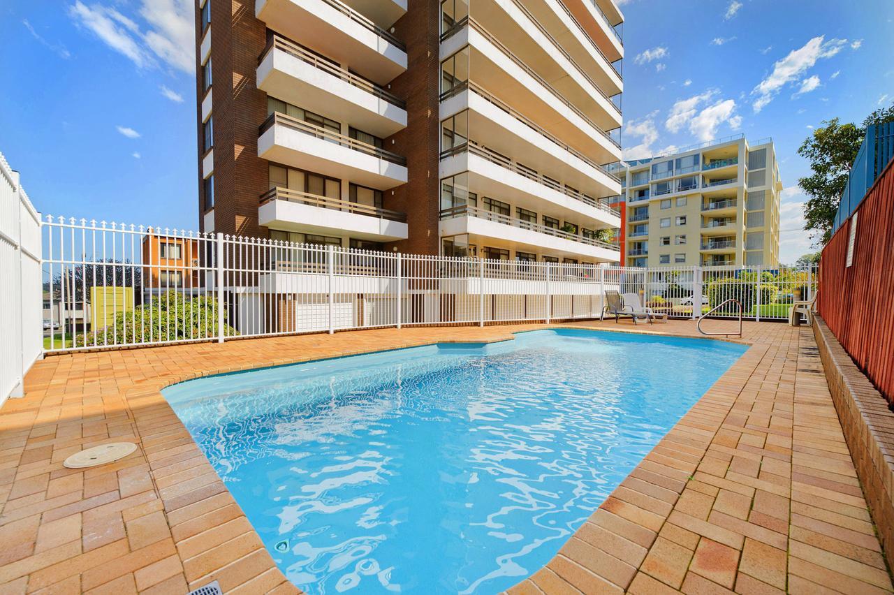 Akuna 20 6 Joffre Street * Port Macquarie